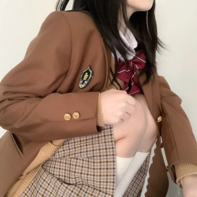 三个扑火的少年